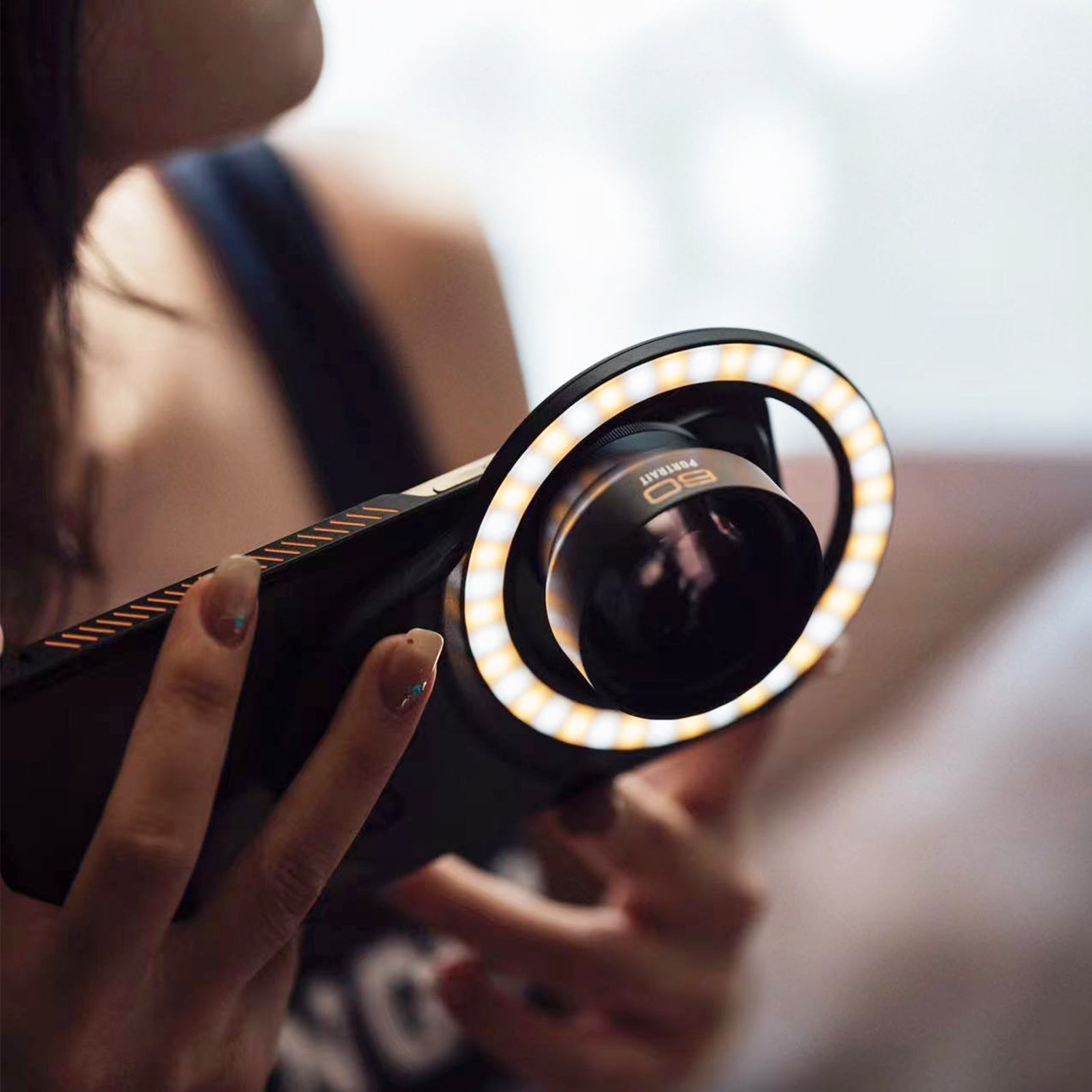 Rechargeable Selfie Light & Phone Light Clip for iPhone - Phone LED Light with Adjustable Brightness, Perfect for Selfies, Makeup, TikTok, Live Streaming & Video Conferencing